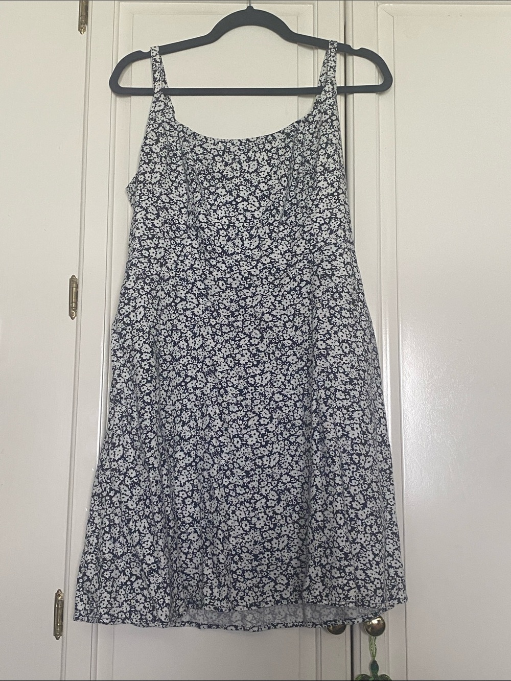Old Navy Dark blue & White Floral Spaghetti-Strap Dress